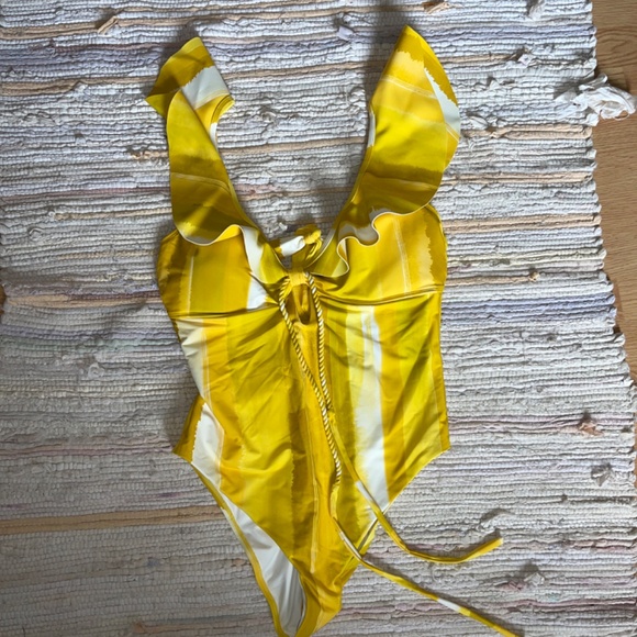 NWT Antonio Melani Yellow Watercolor Stripe One Piece Swimsuit Size XL - Picture 2 of 6